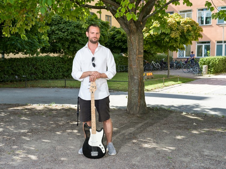 L&auml;rare i elbas vid Uppsala kulturskola.